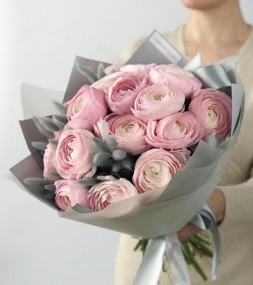 Bouquet of ranunculus "Leah"