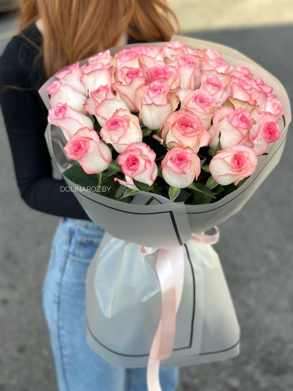  Buy a bouquet of roses sensua