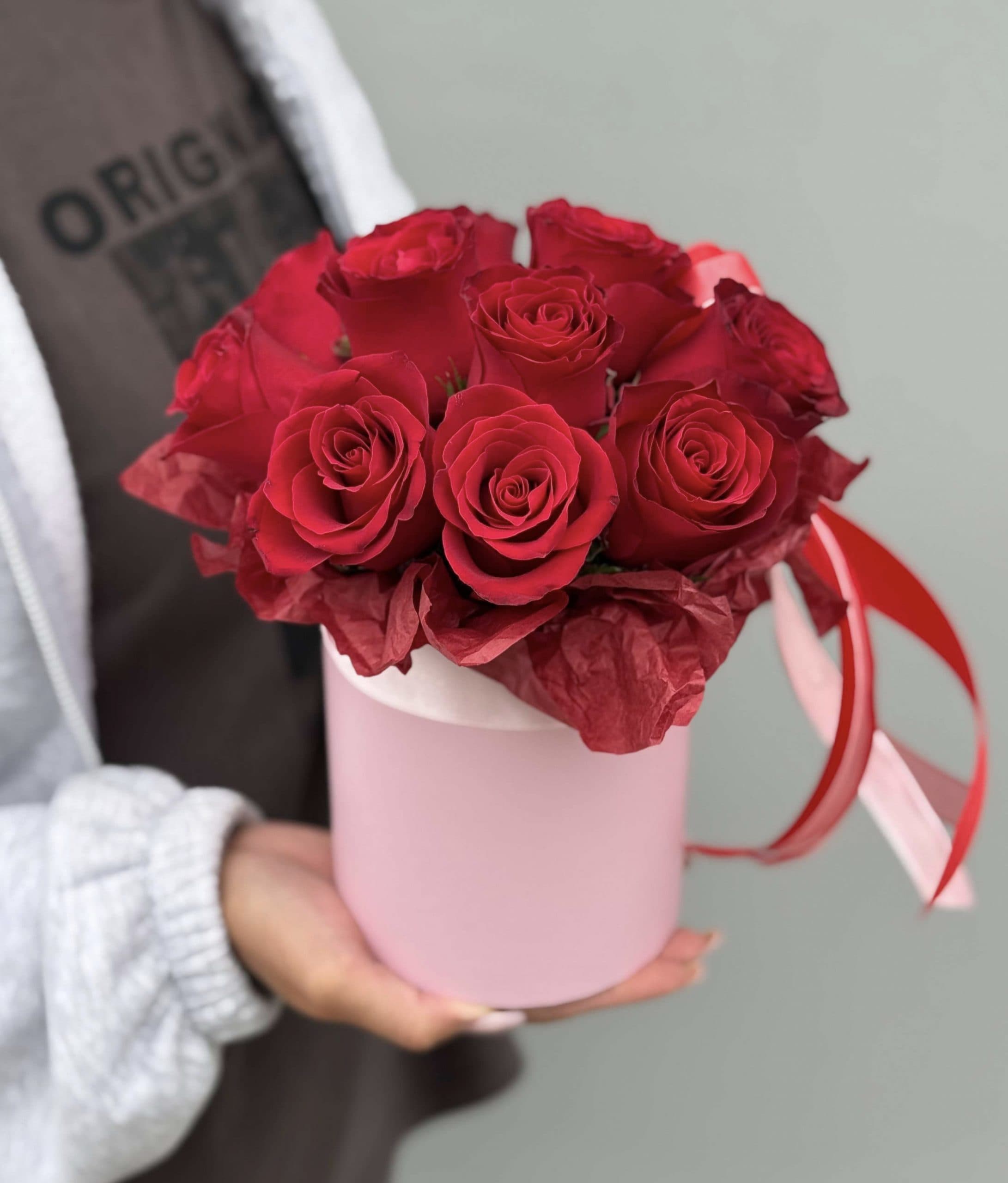 Roses in a box "11 Rhodes"