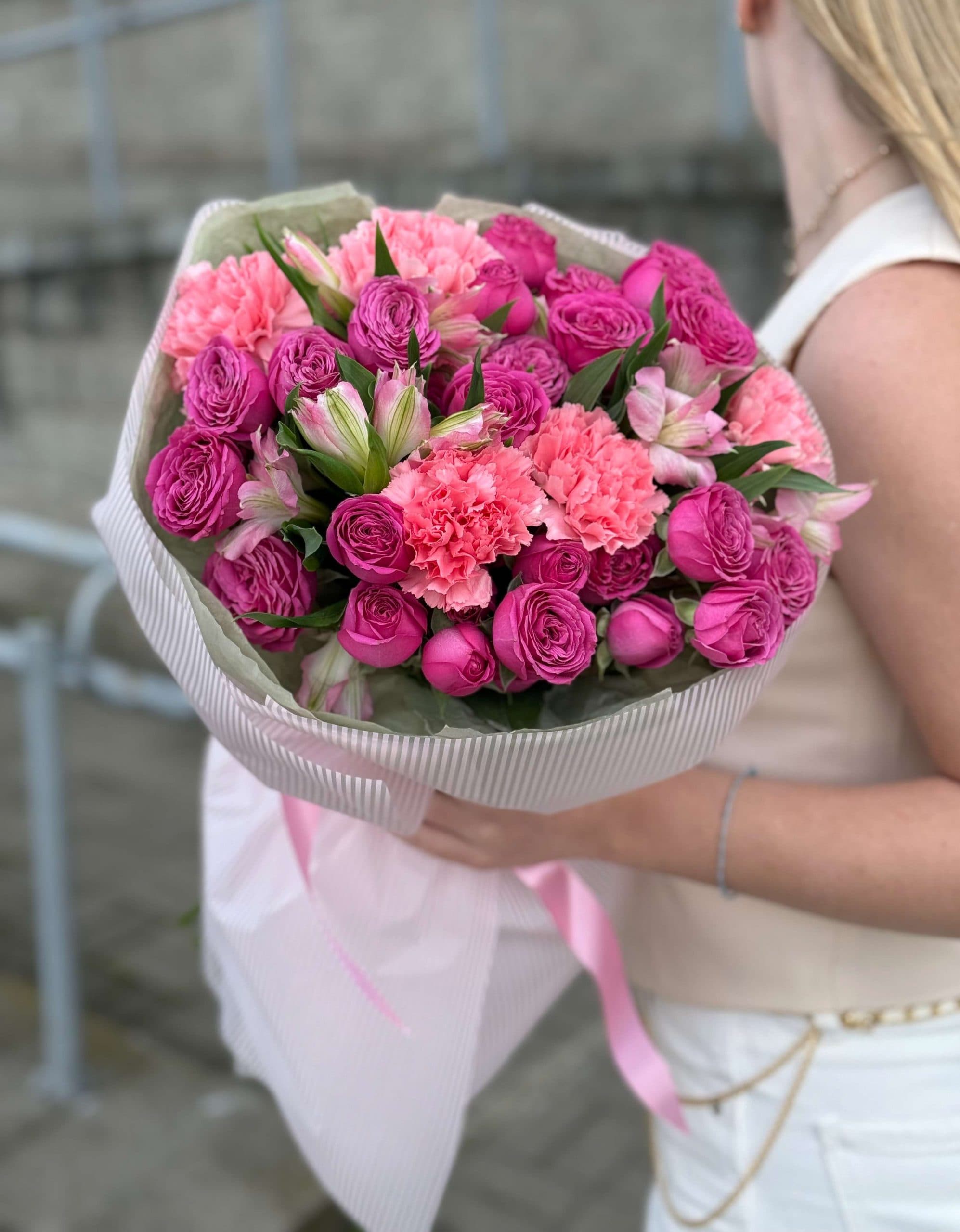 Composite bouquet "Raspberry"