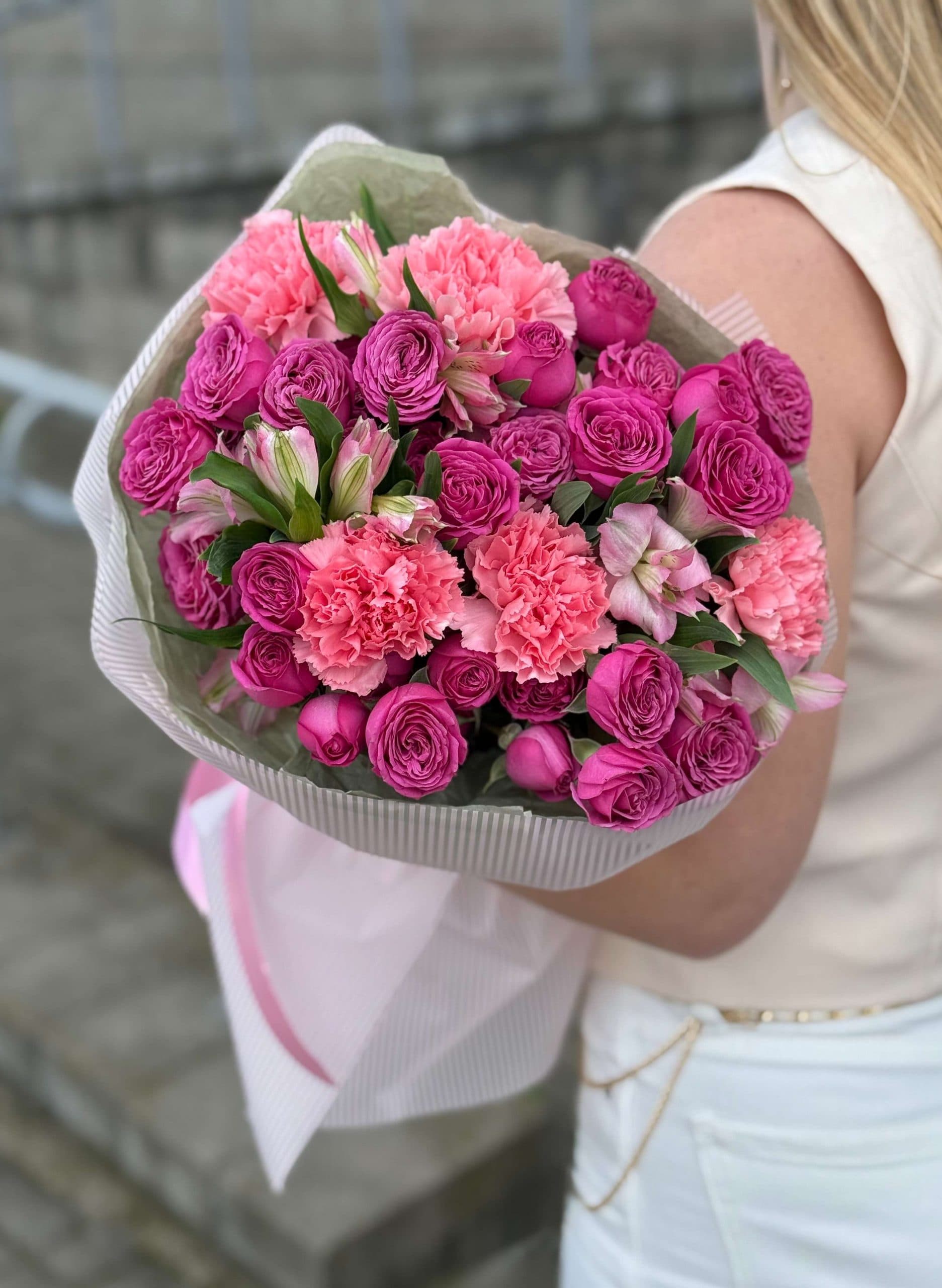 Composite bouquet "Raspberry"
