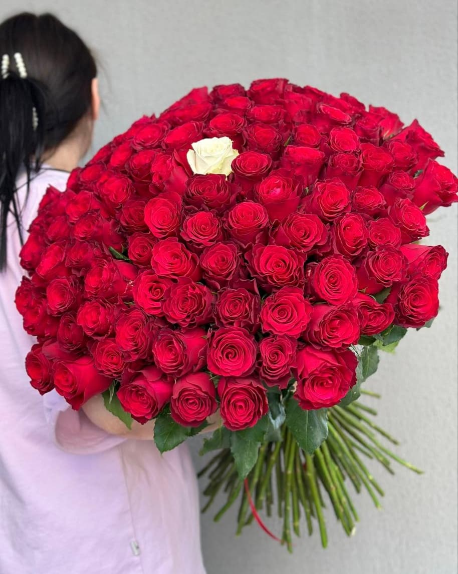 Bouquet of roses "For the only one"