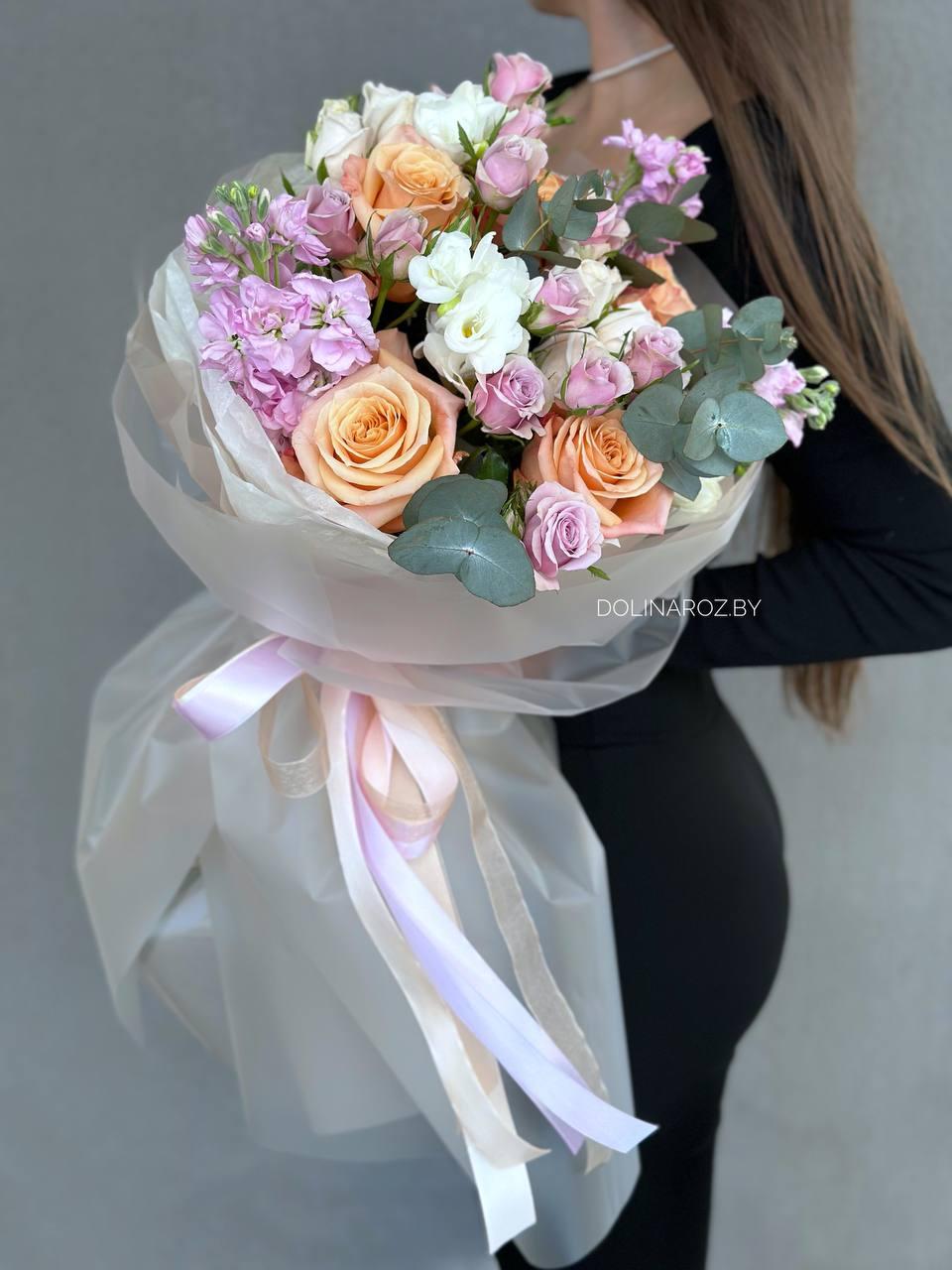 Composite bouquet "Tenderness of the moment"