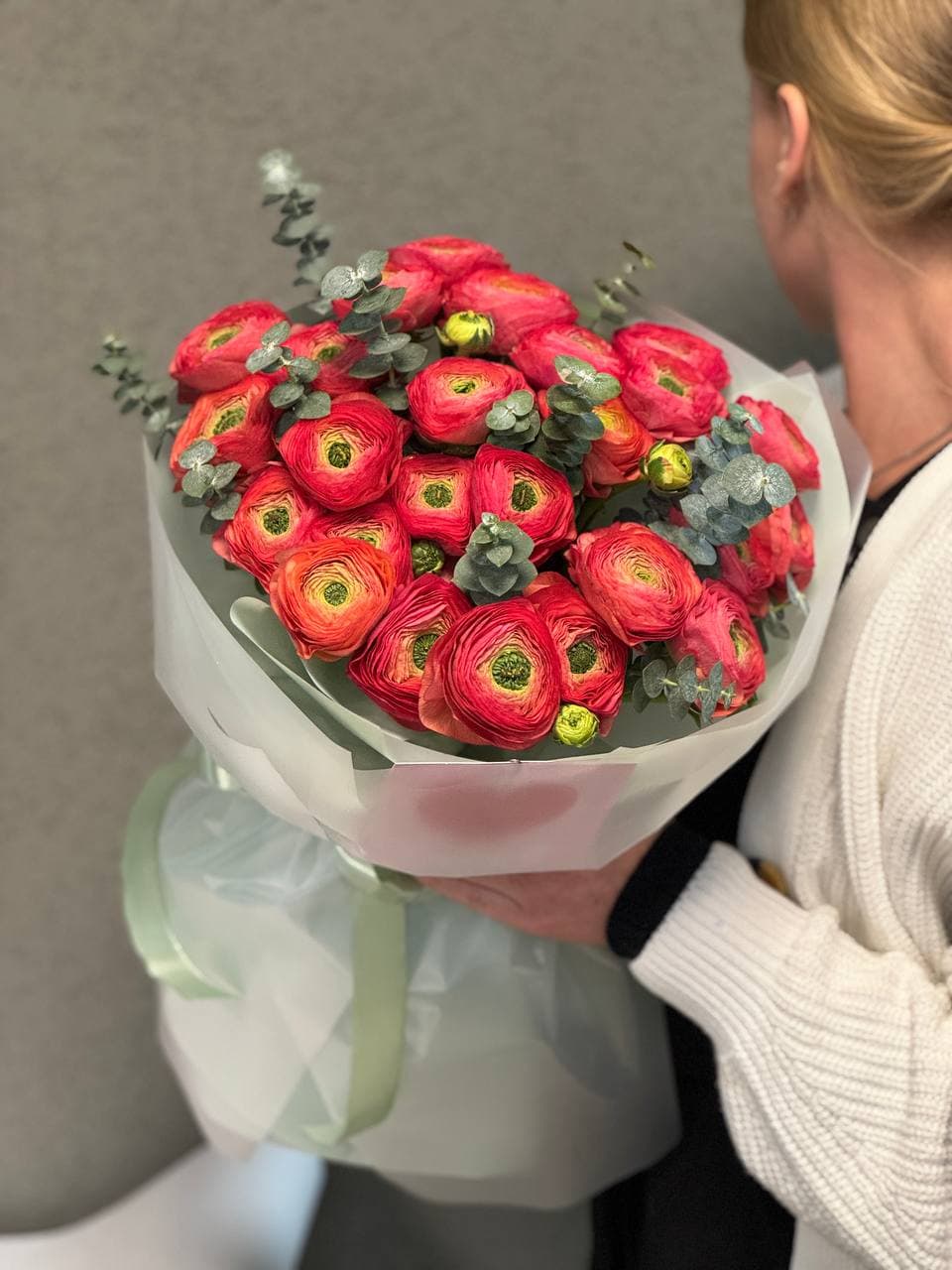 Bouquet of ranunculus "Astrit"