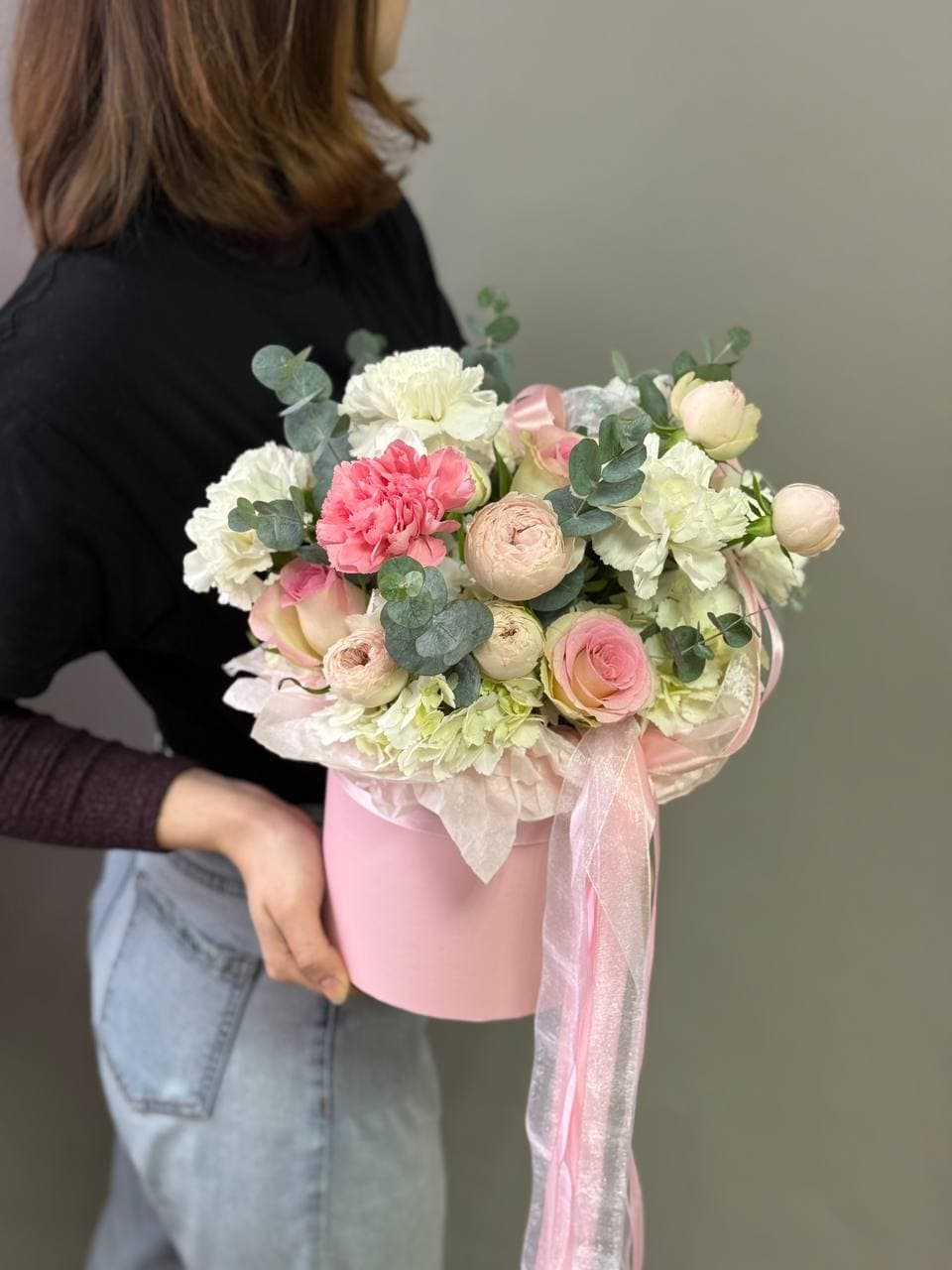 Цветы в коробке "Элайн"