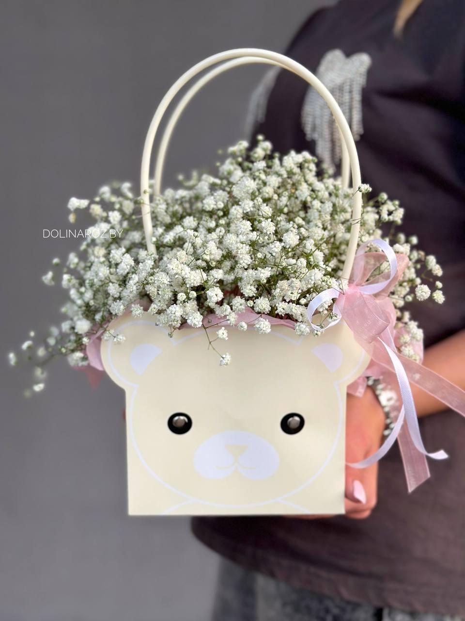 Box of gypsophila "White in pink"