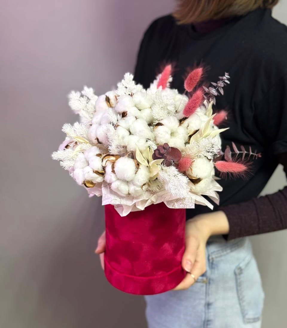 Композиция из стабилизированных цветов и сухоцветов №3