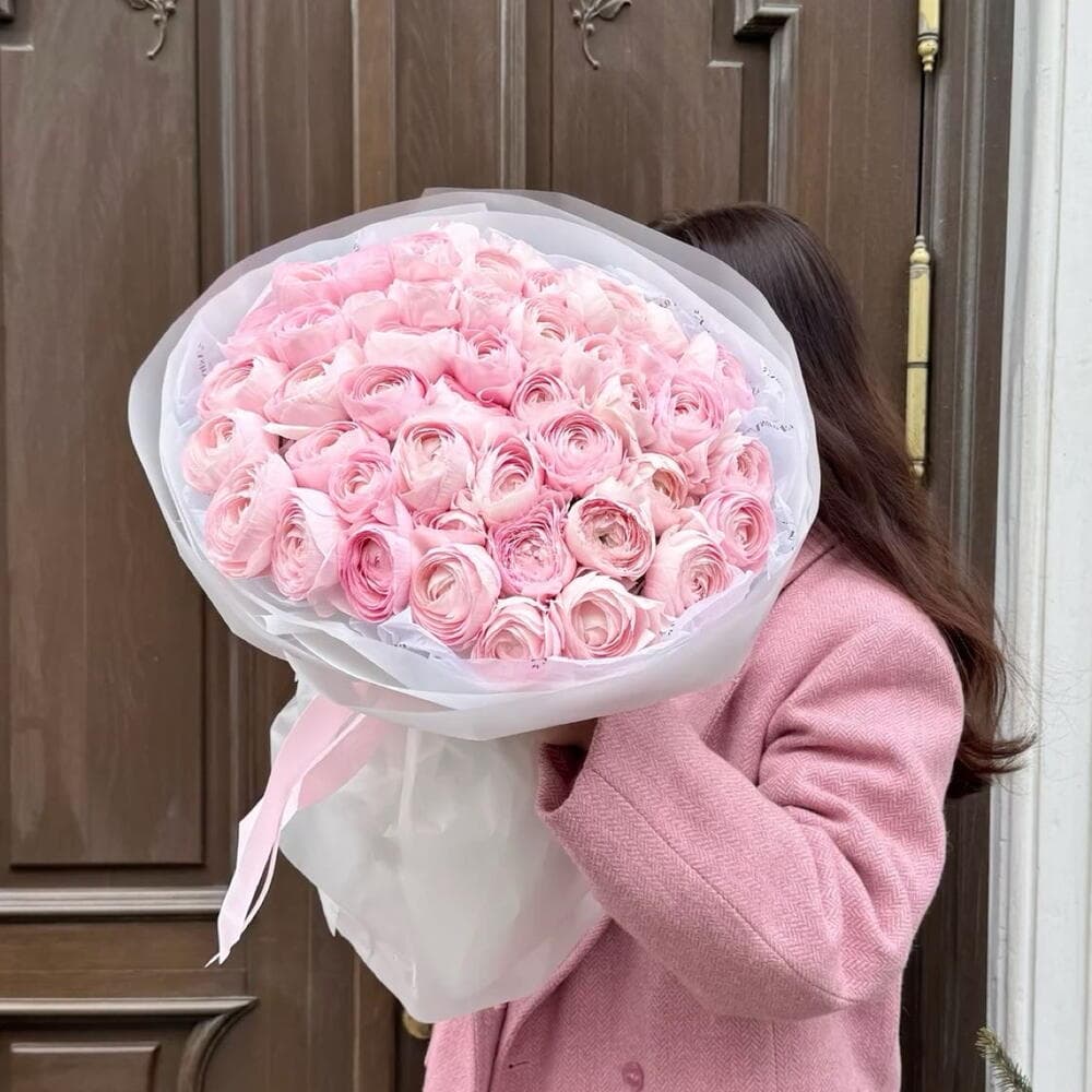 Букет ранункулюсов "51 розовый"