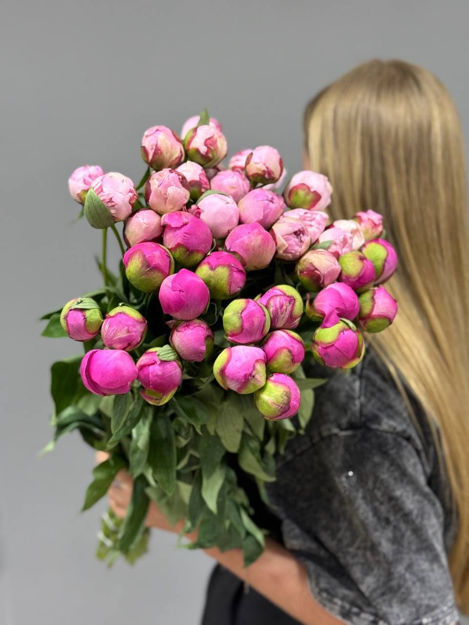 Пионы Сара Бернар и Флеминг