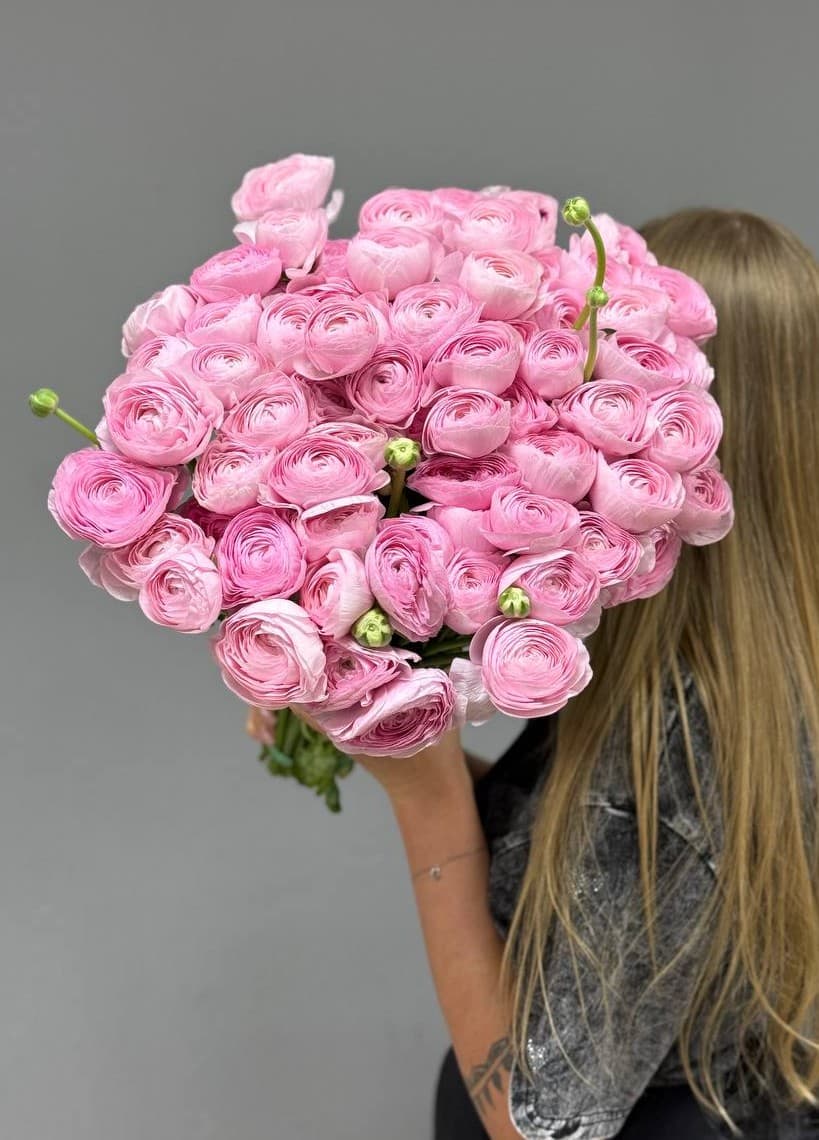 Ранункулюс розовый