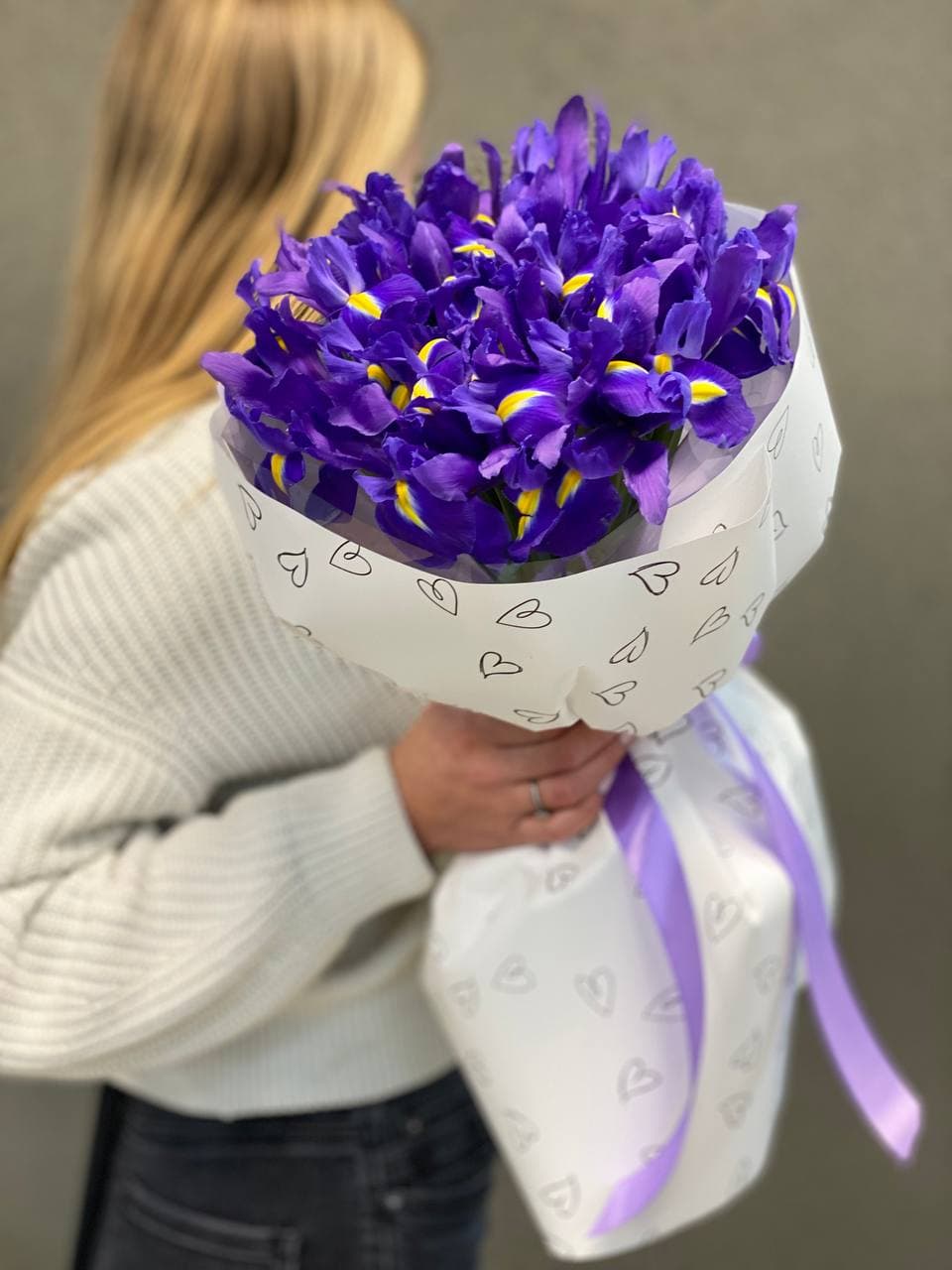 Букет ирисов "19 синих"