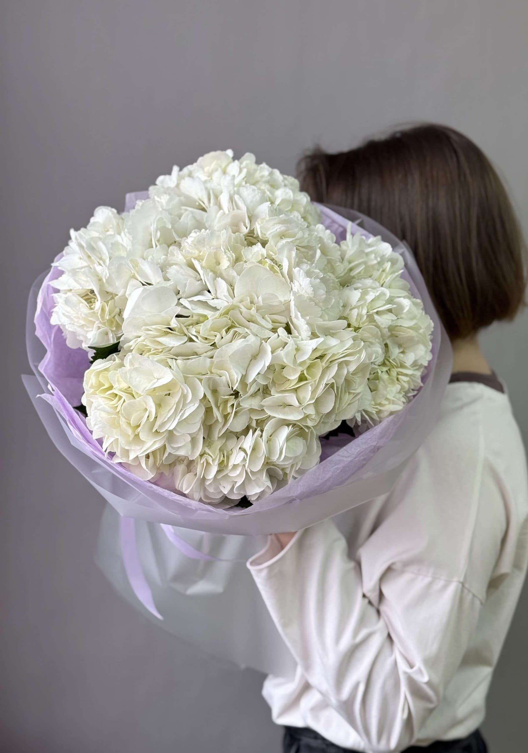 Букет гортензий "5 белых Колумбия"