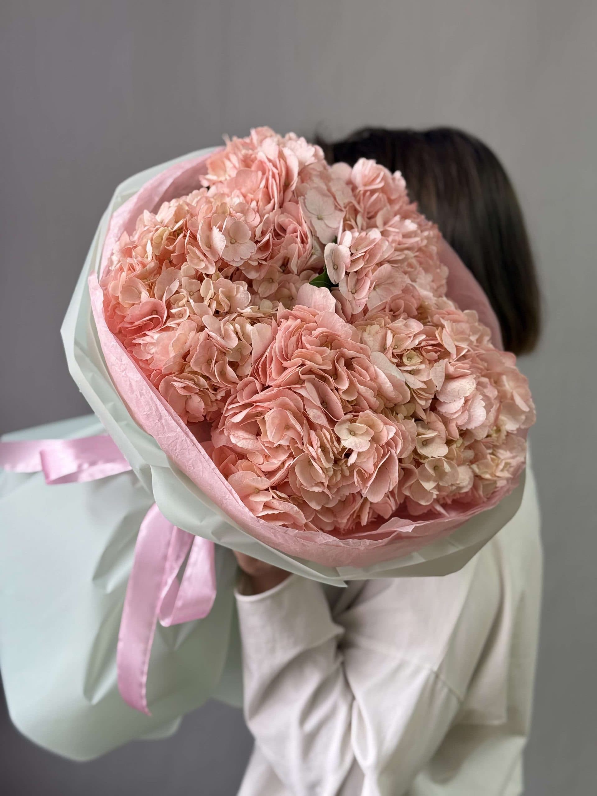 Букет гортензий "5 розовых Колумбия"