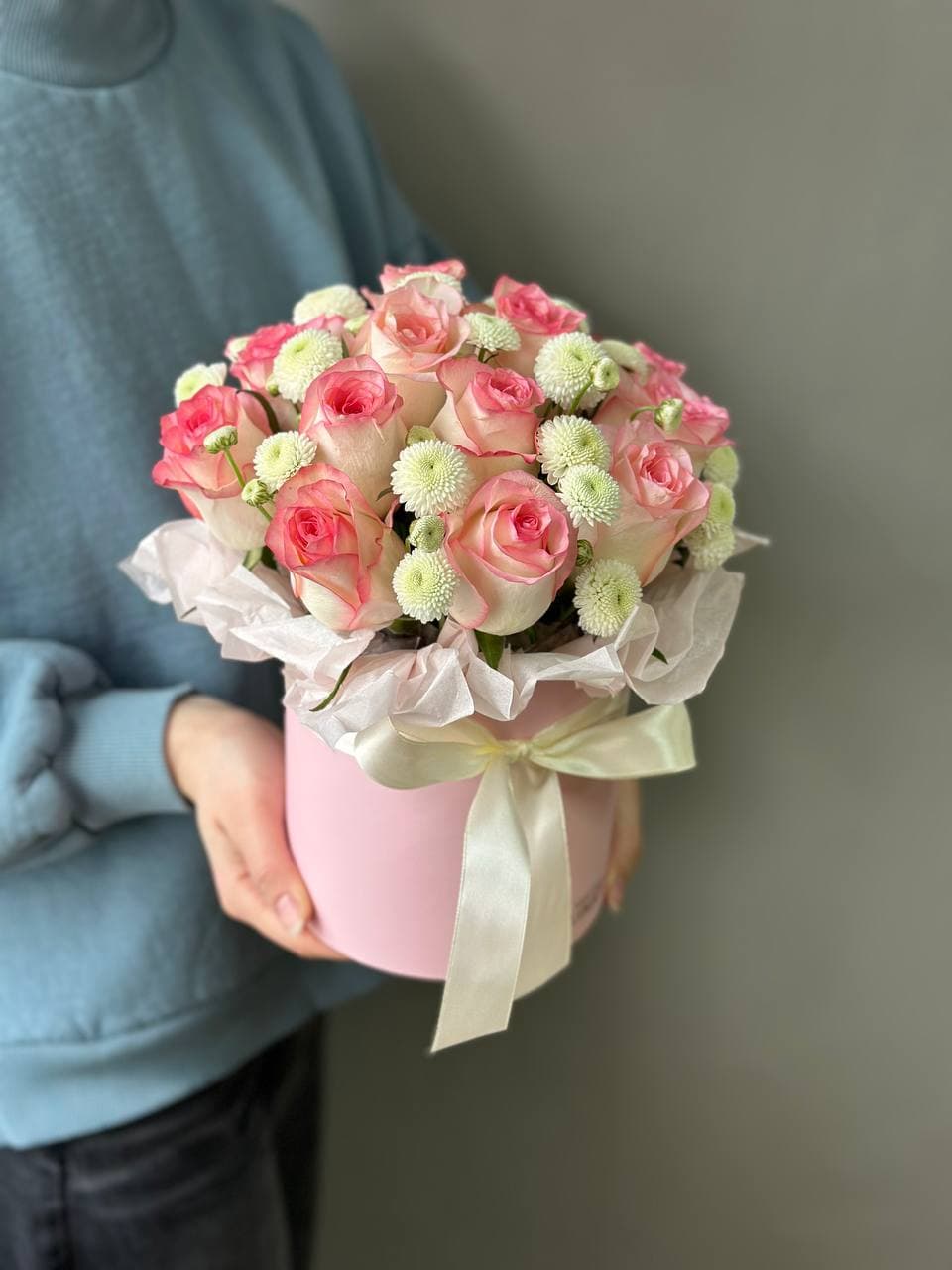 Цветы в коробке "Джумилия и Ньютон"