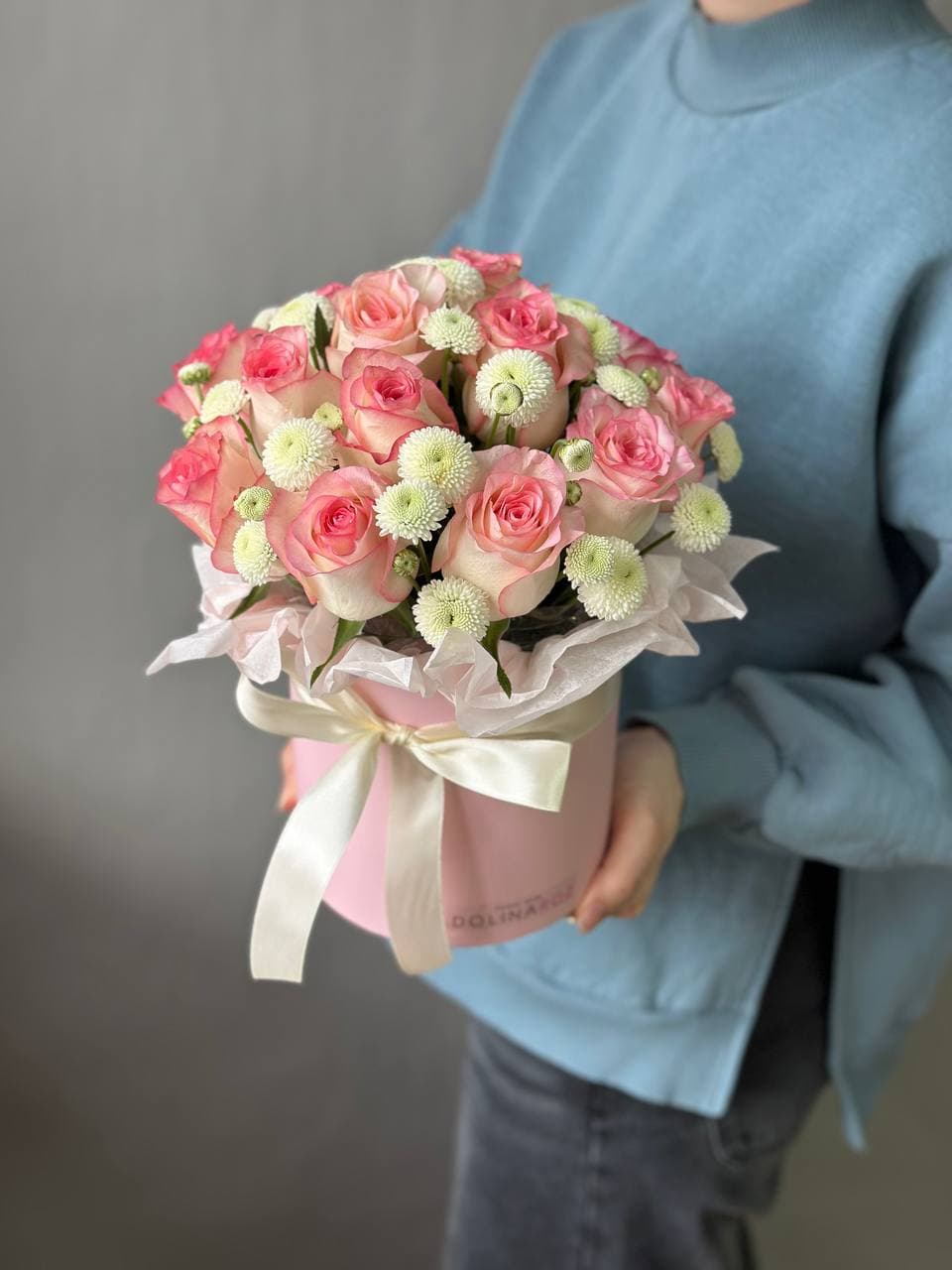 Цветы в коробке "Джумилия и Ньютон"