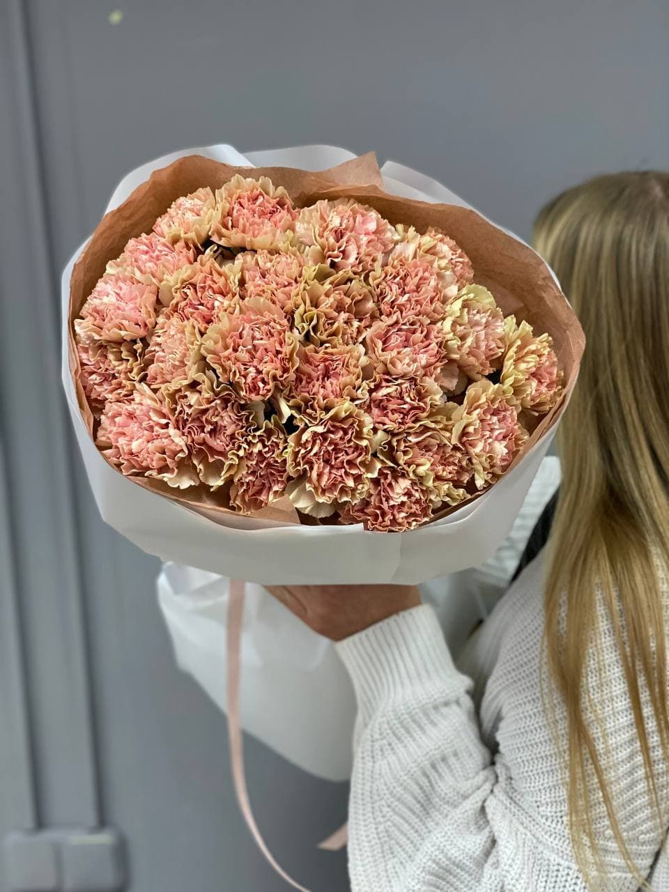 Букет гвоздик "25 Леге"