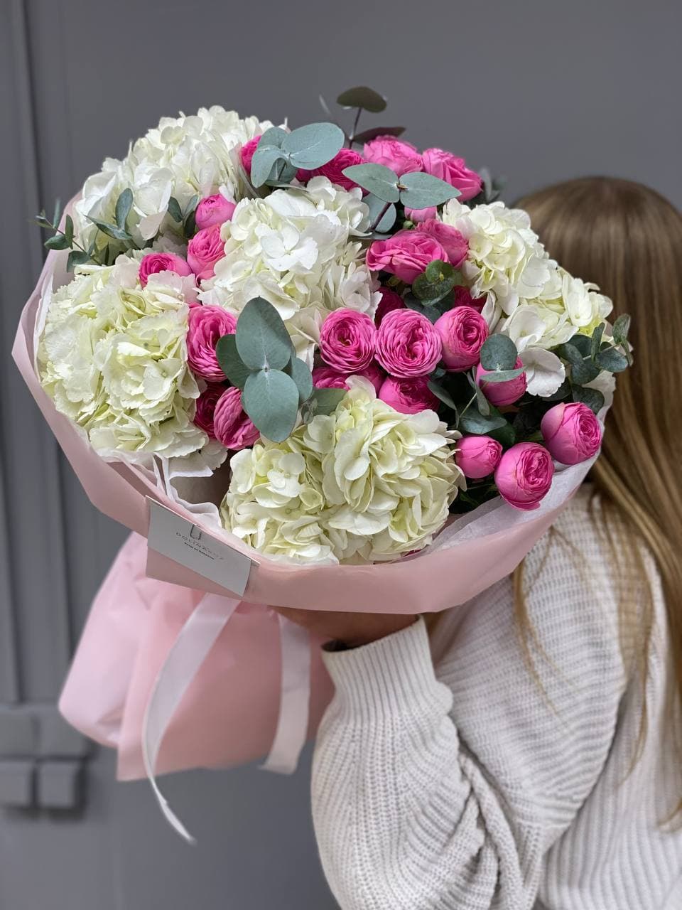 Составной букет "Жизель и белые гортензии"