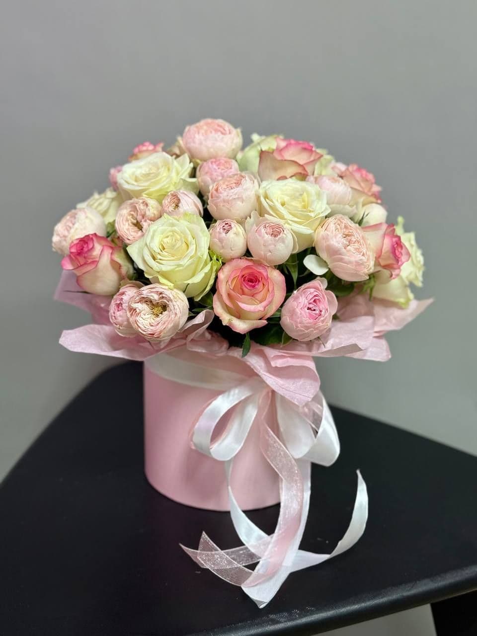 Flower arrangement "Box No. 8"