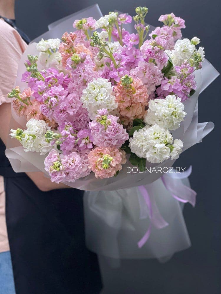 Bouquet of matthiola "Lillian"