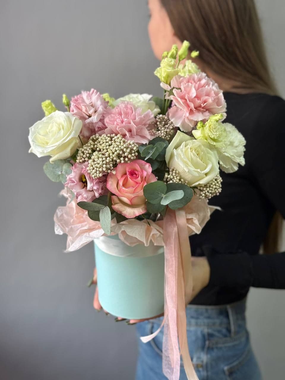 Flower arrangement "Box No. 6"