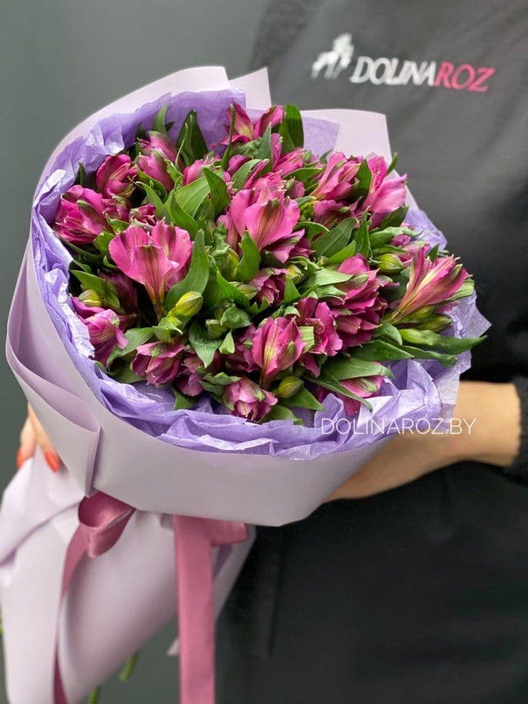 9 фиолетовых альстромерий "Джейн"