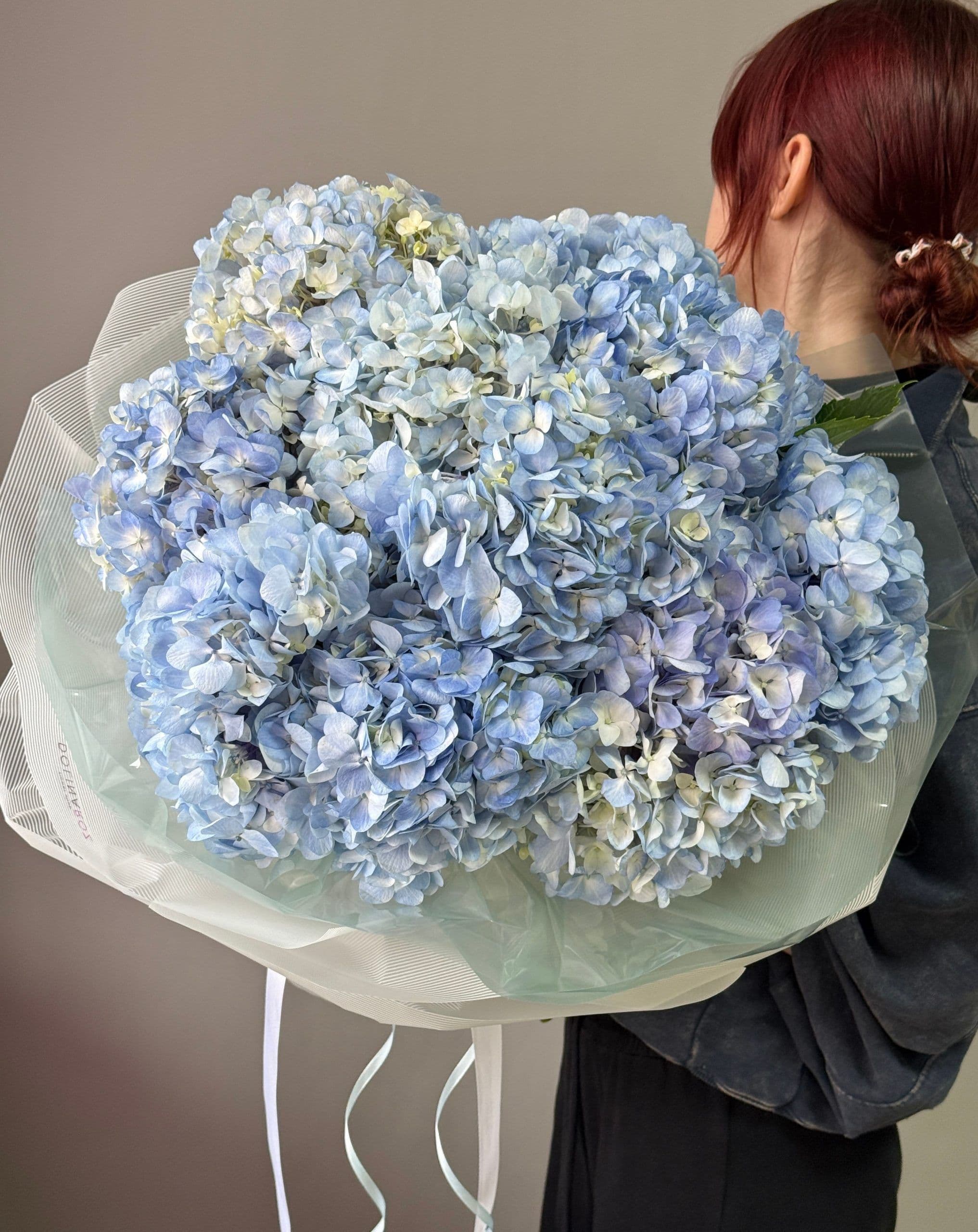 Bouquet of hydrangeas "Blue cloud"