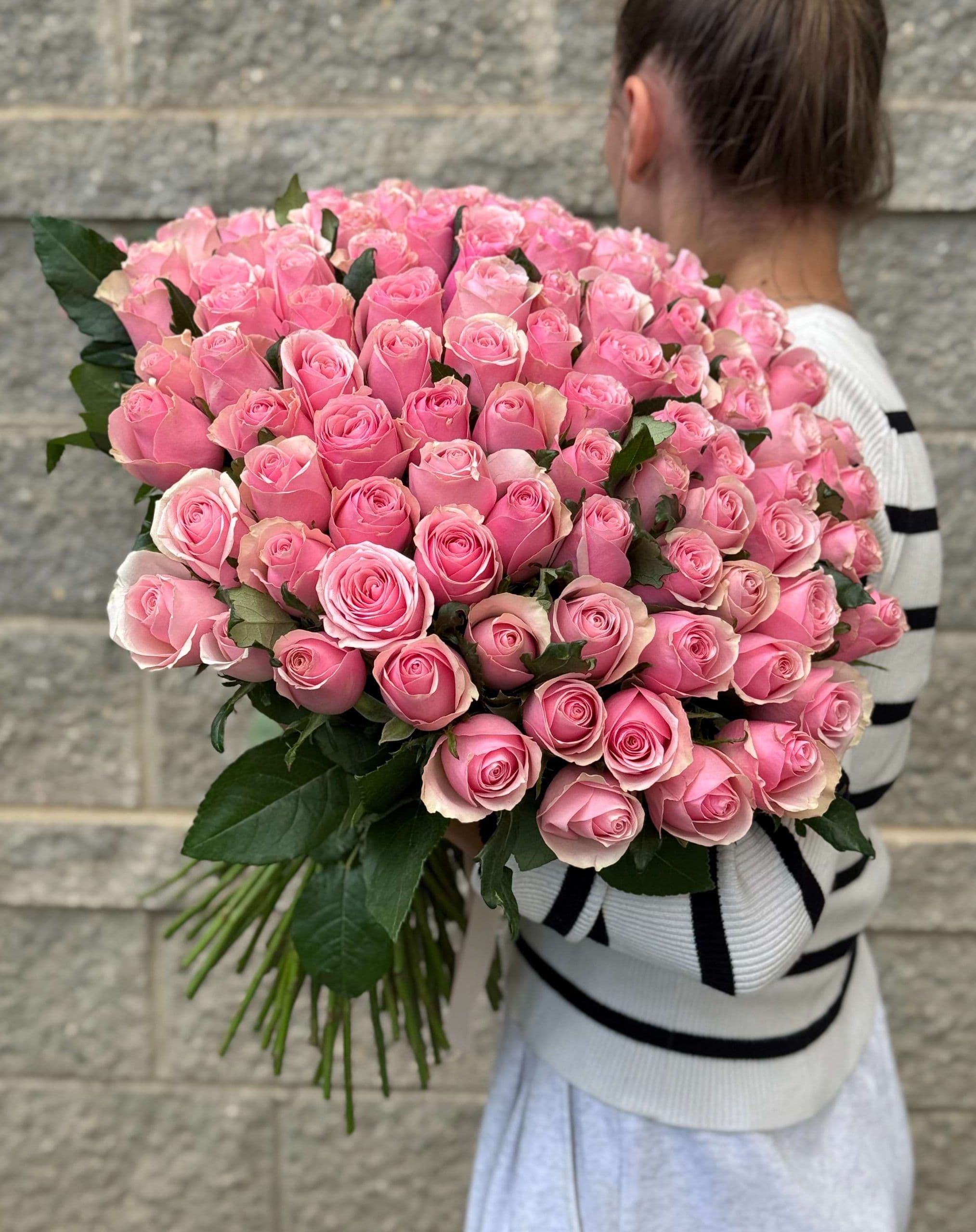 Bouquet of roses "Aurora"