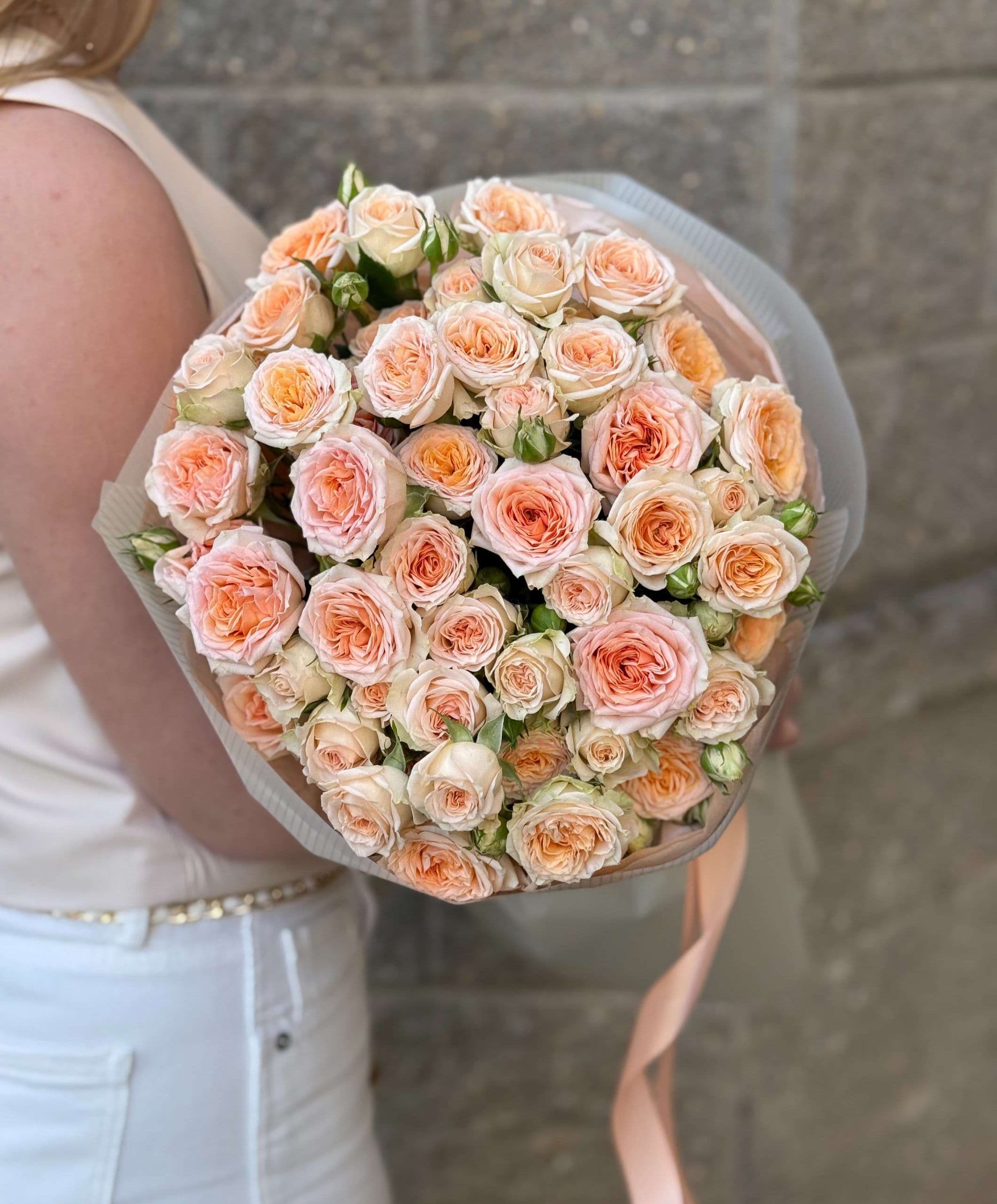 Bouquet of roses "Zemfira"
