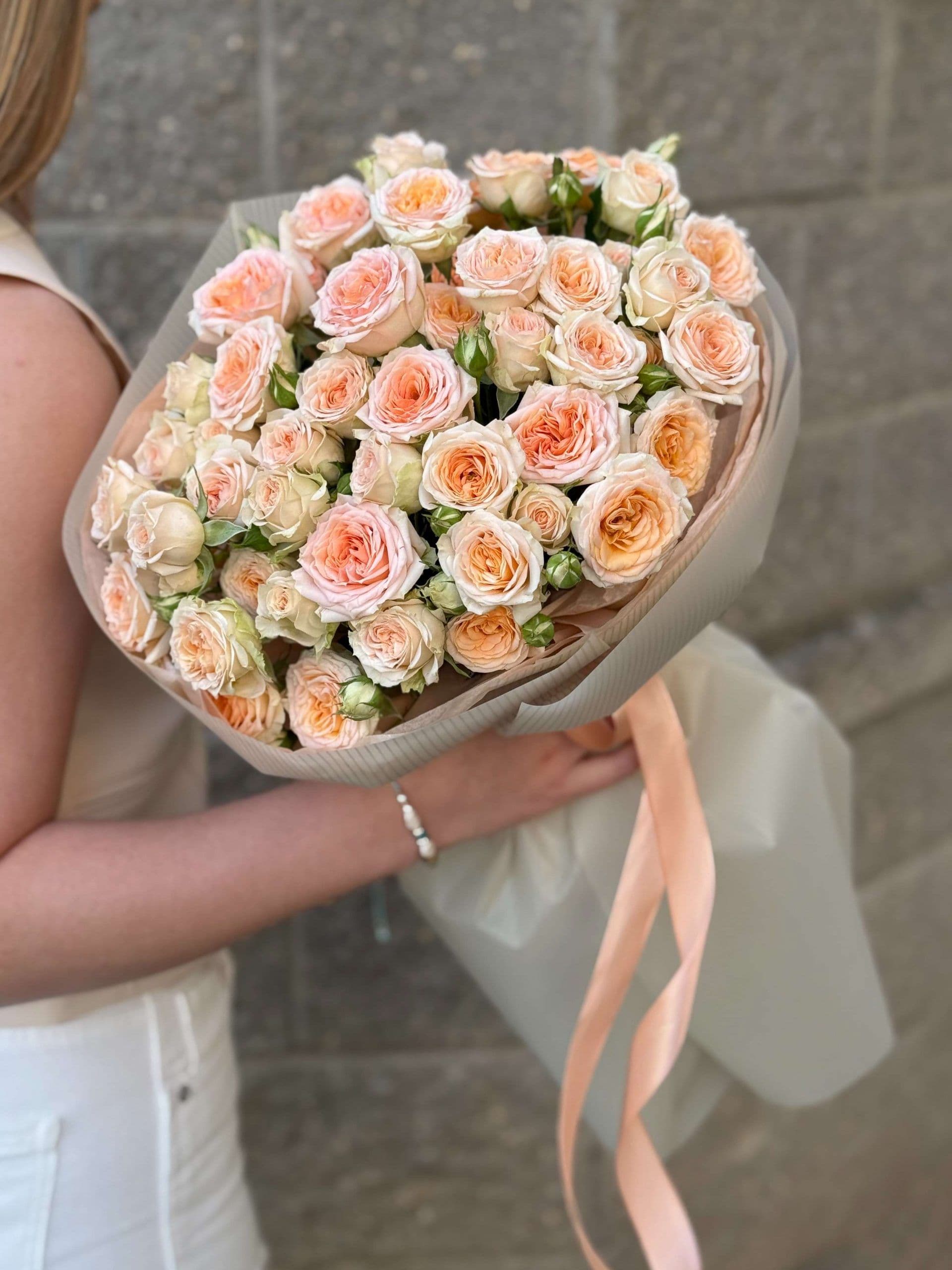 Bouquet of roses "Zemfira"