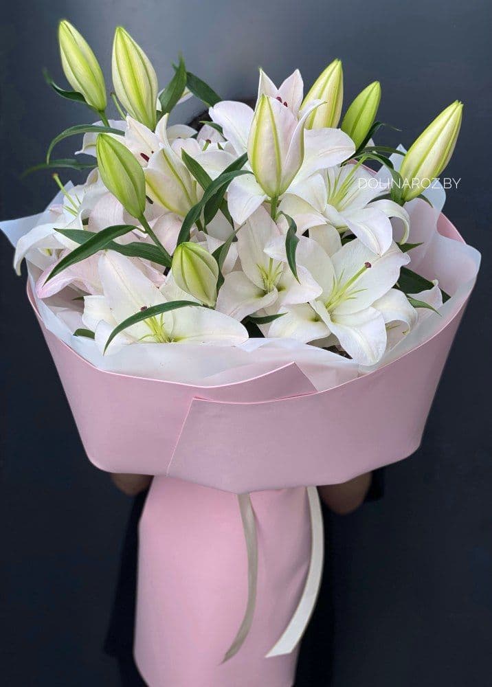 Bouquet of lilies "Fragrant wine"