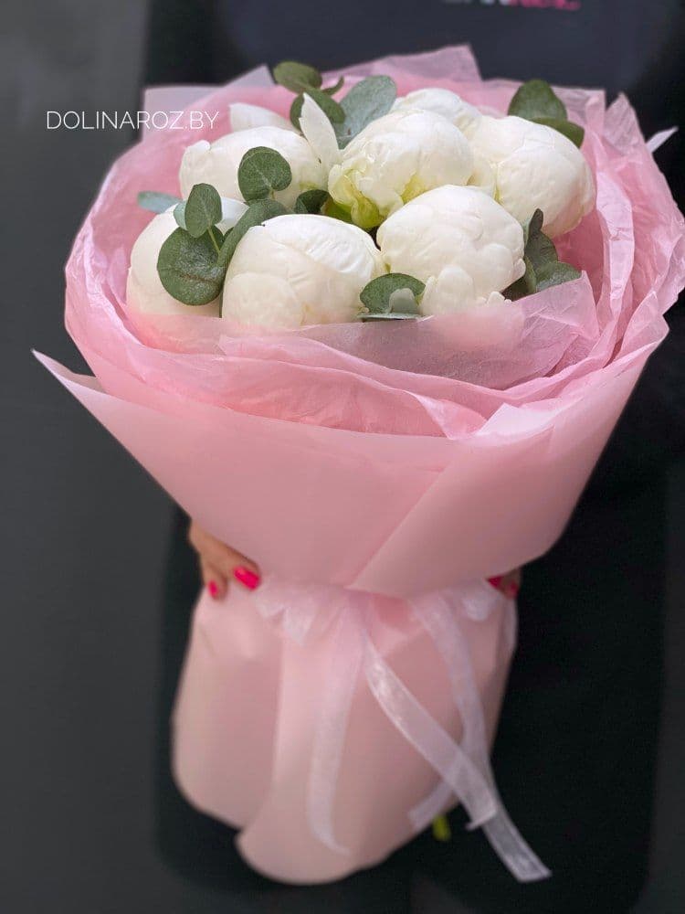Bouquet of peonies "Mickey"