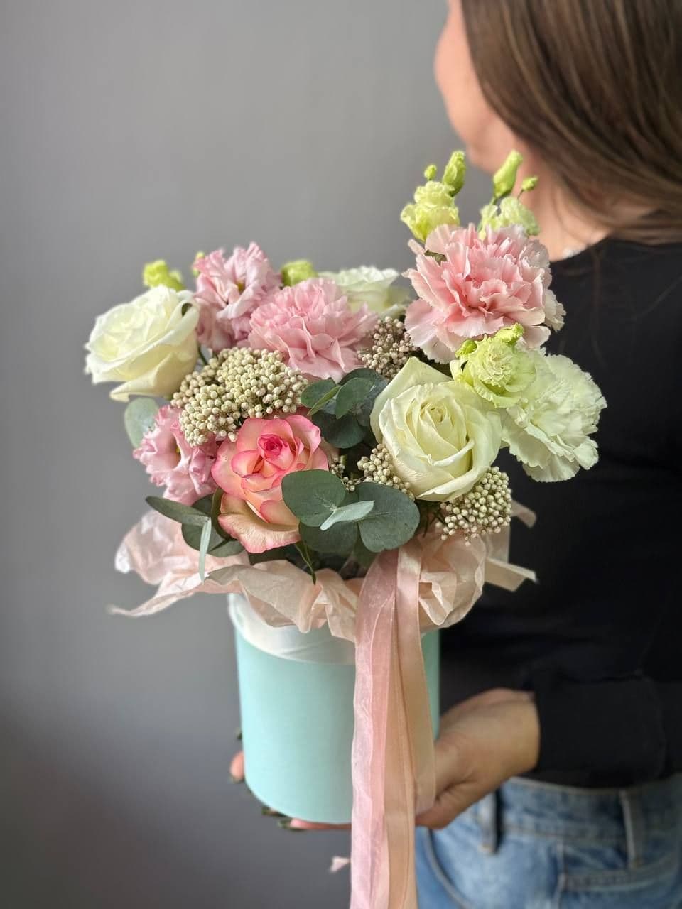 Flower arrangement "Box No. 6"