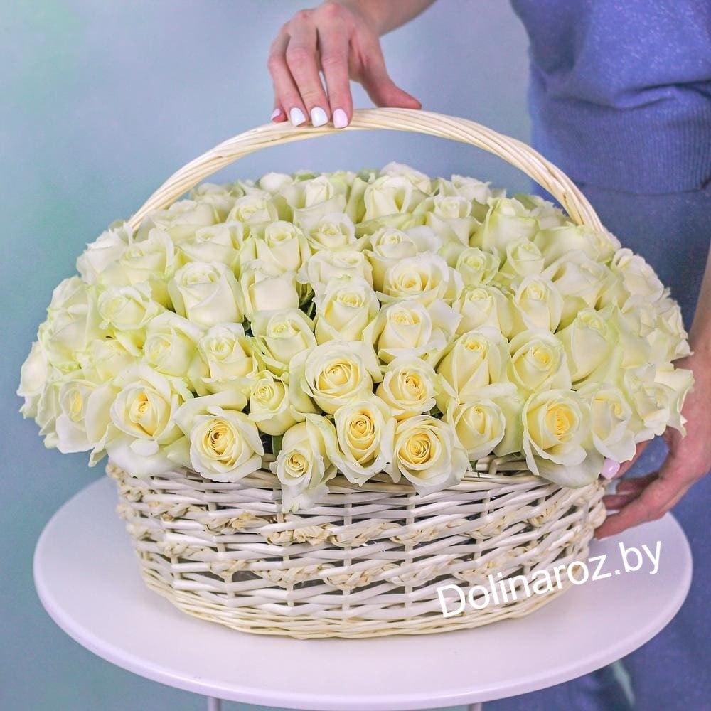 Basket of roses "Spring day"