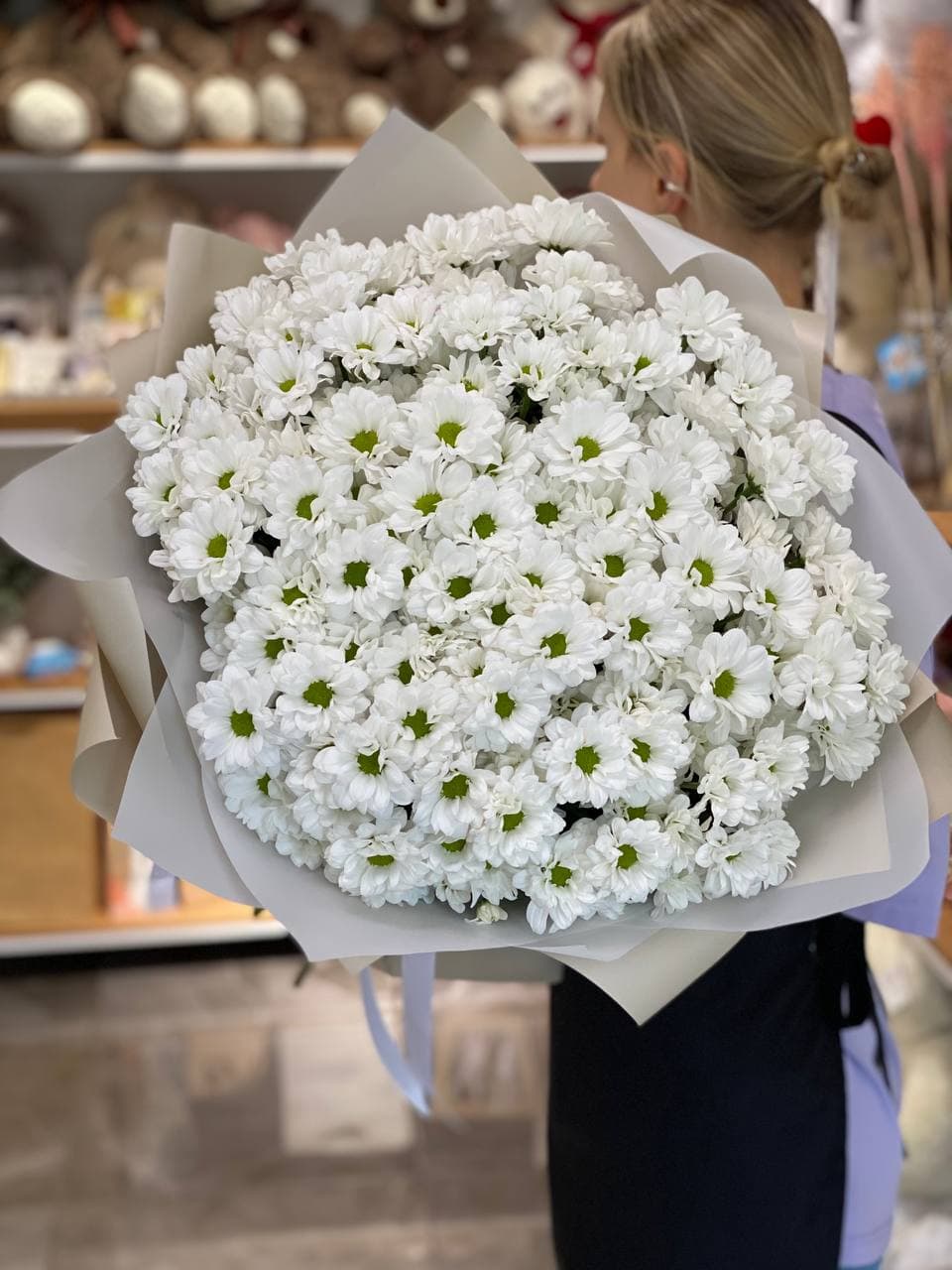 19 ромашковых хризантем "Ромашковый вечер"