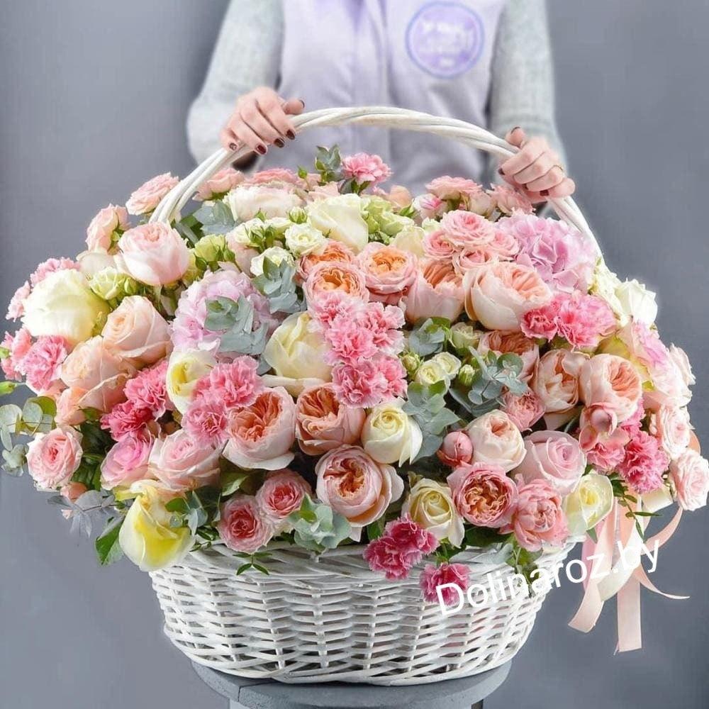 Composite basket with flowers