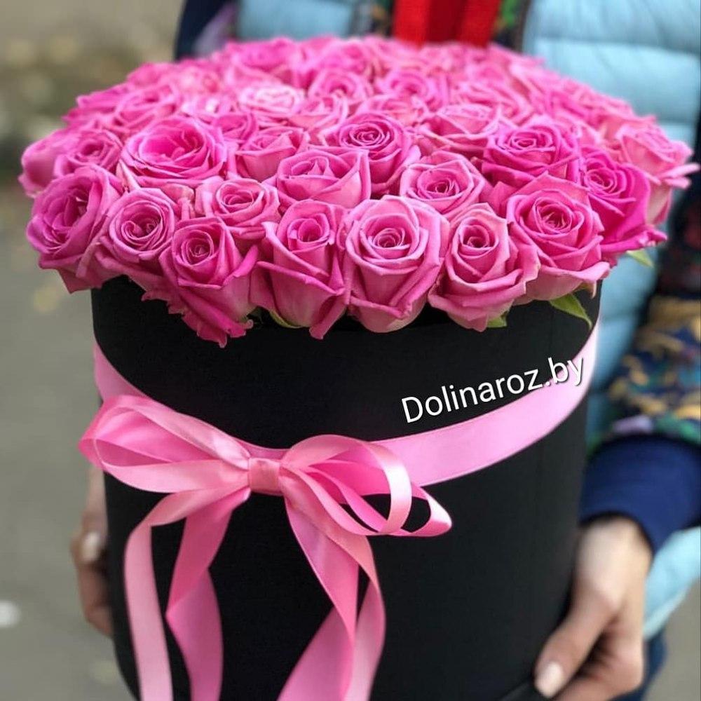 Коробка с 51 розовой розой