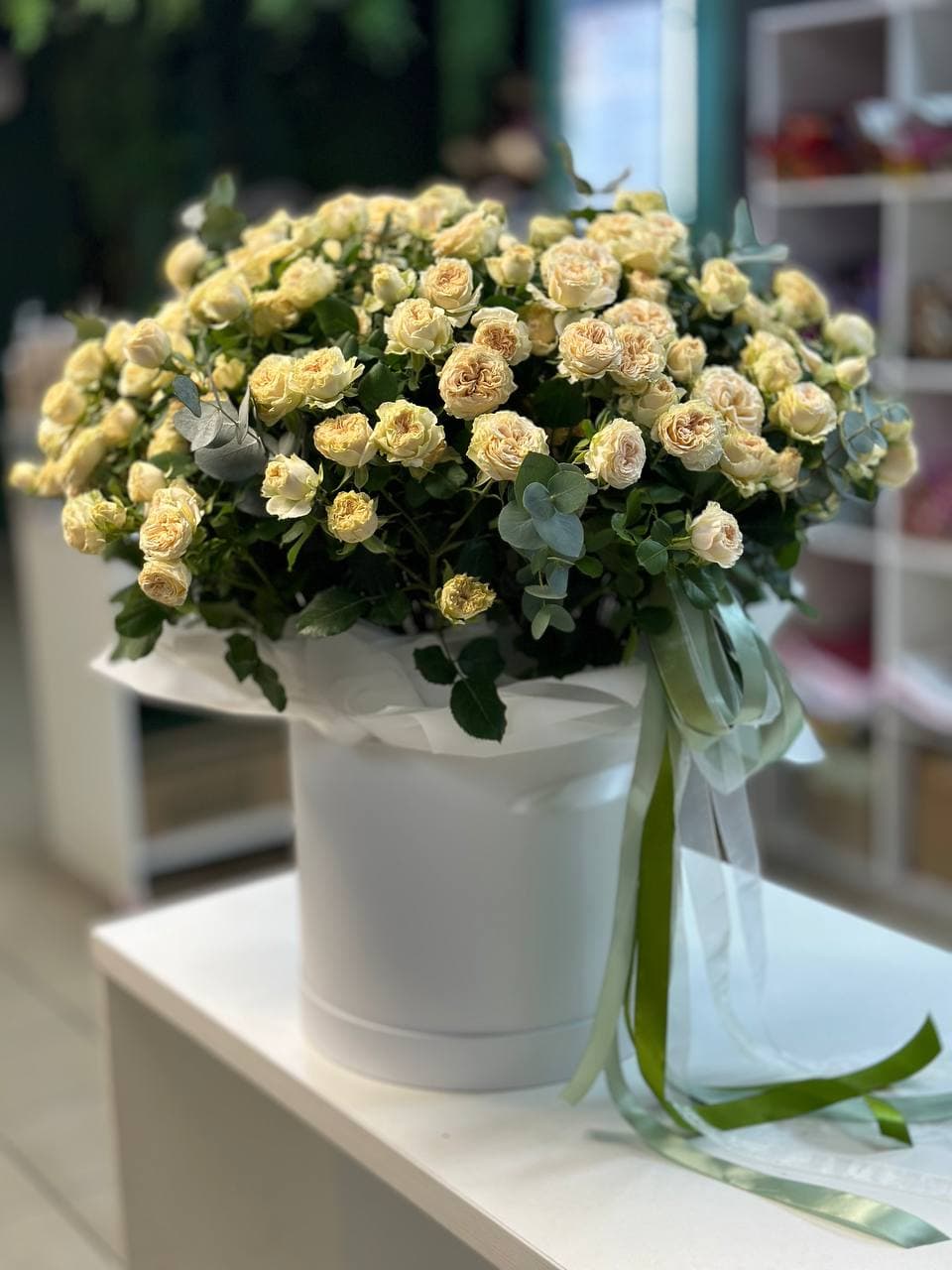 Розы в коробке "Адель"