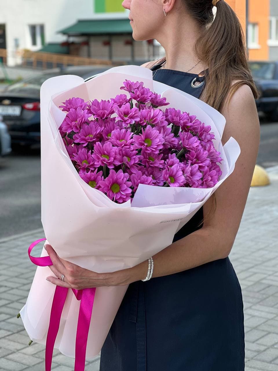 Bouquet of chrysanthemums "Bright"