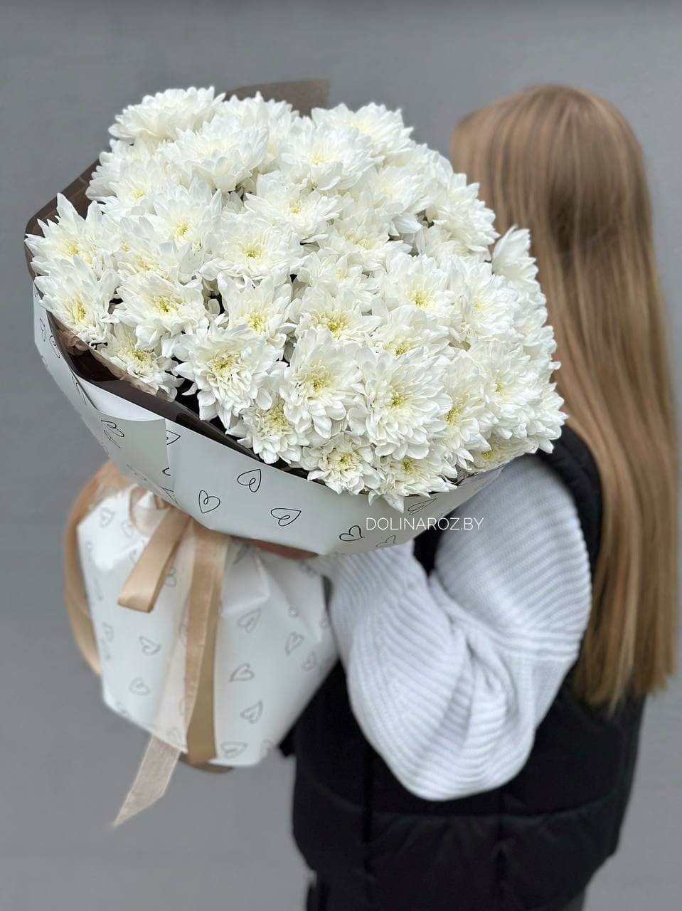 Bouquet of chrysanthemums "Milady"