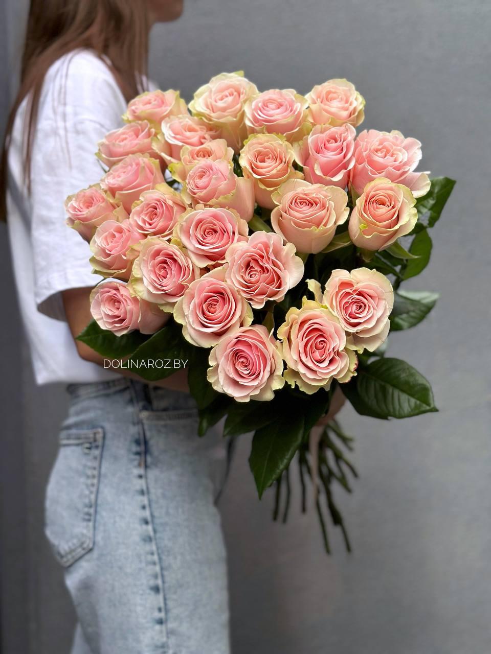 Bouquet of roses "Surprise"