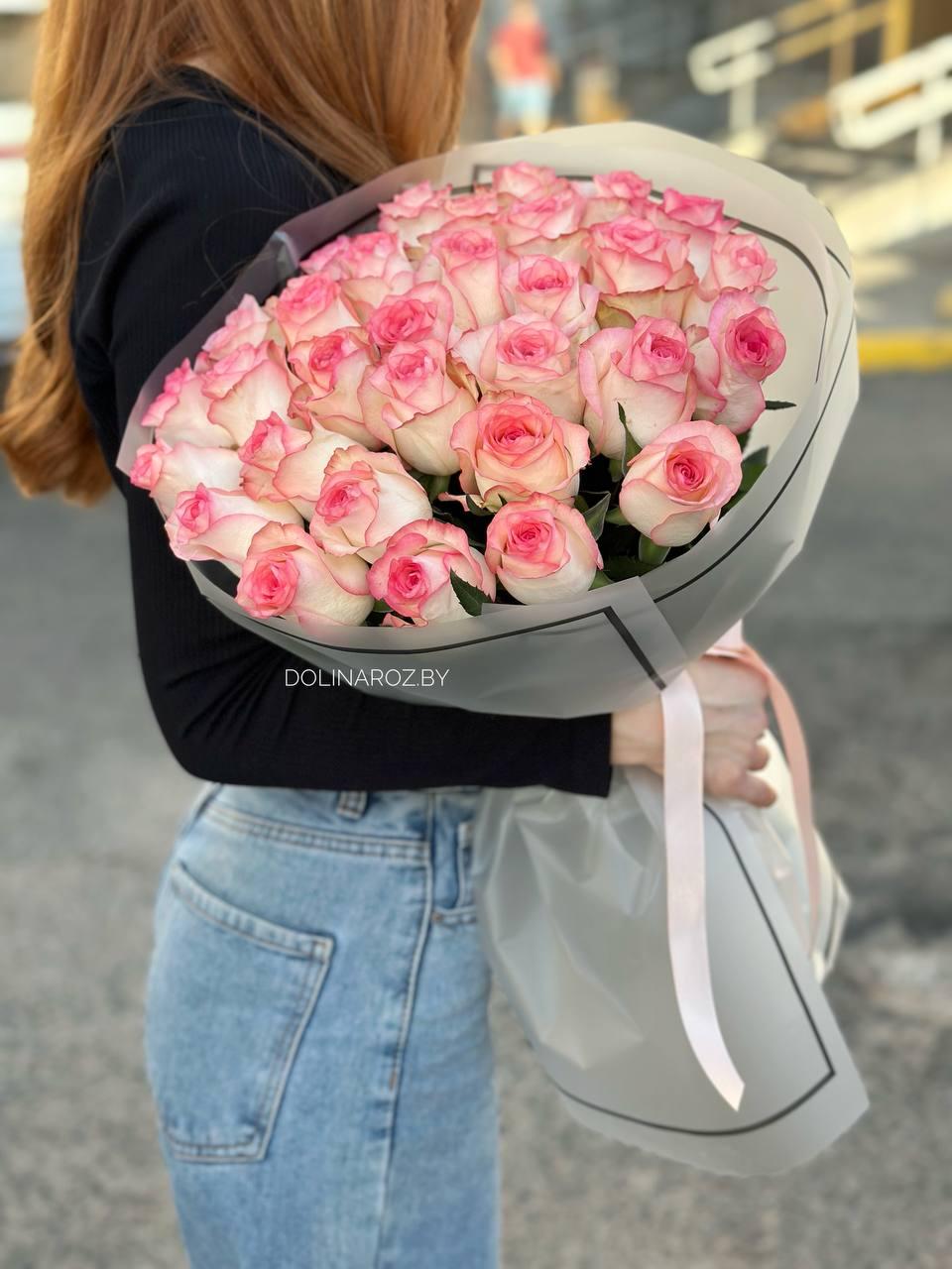  Buy a bouquet of roses sensua