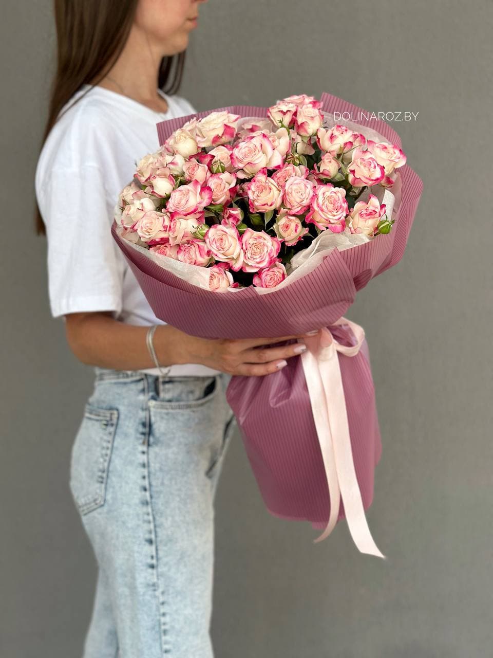 9 кустовых роз Рефлекс "Полли"