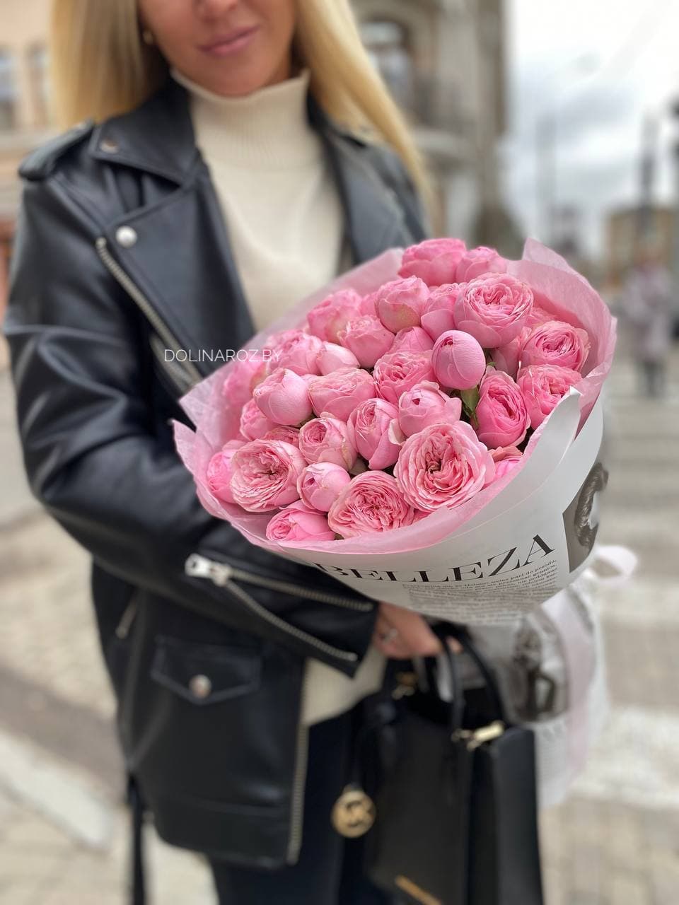 Букет кустовых роз "Розовая глазурь"