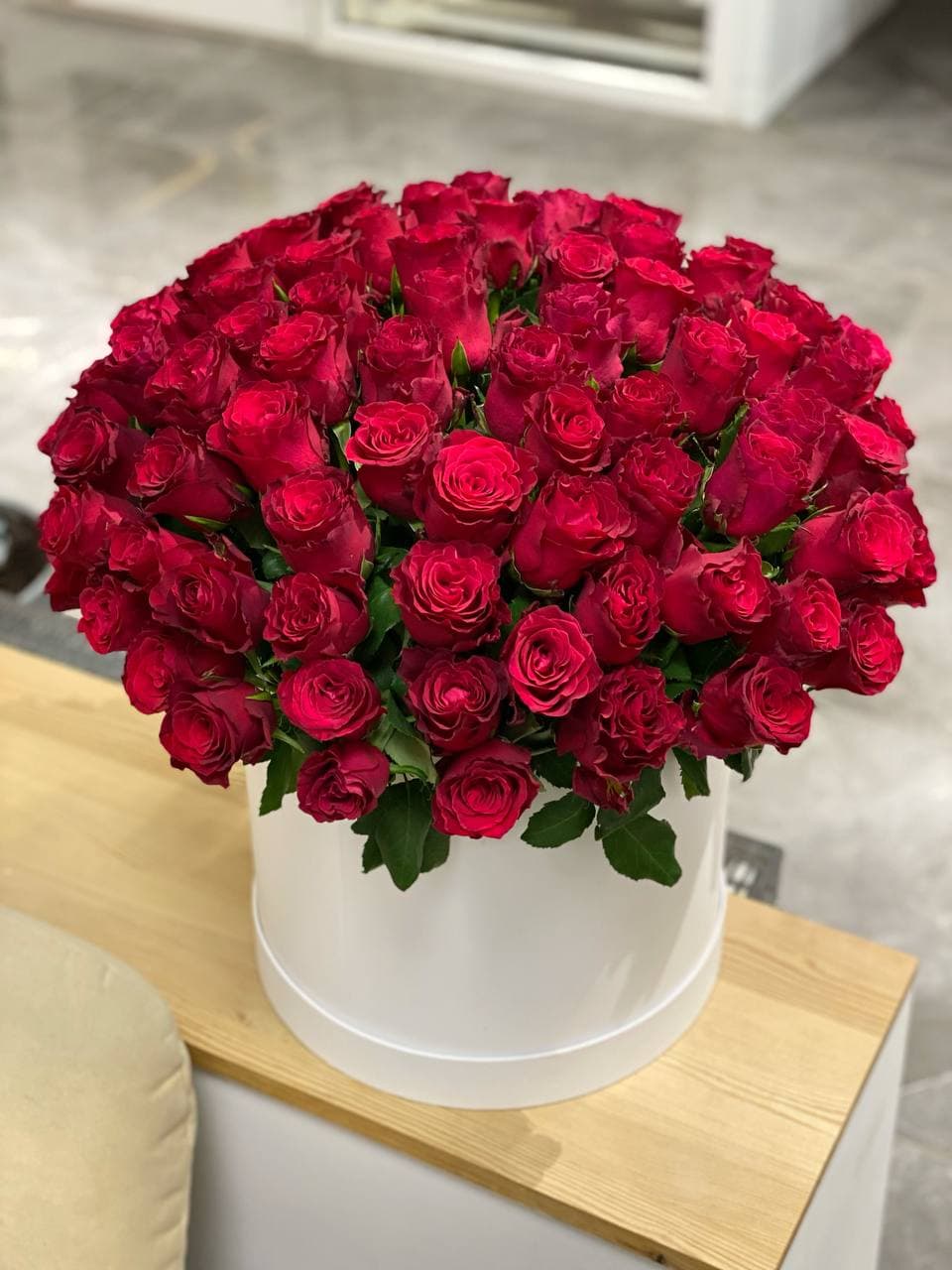 Розы в коробке "Любовная любовь"