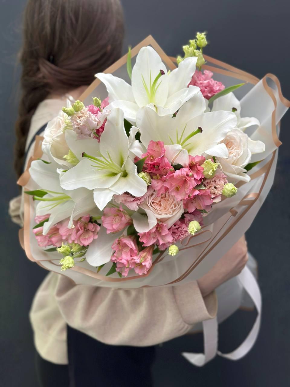 Composite bouquet "Ruzalia"