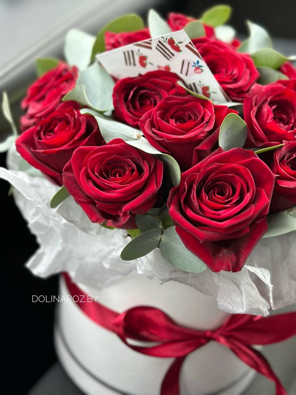 Розы в коробке "Наоми 21"