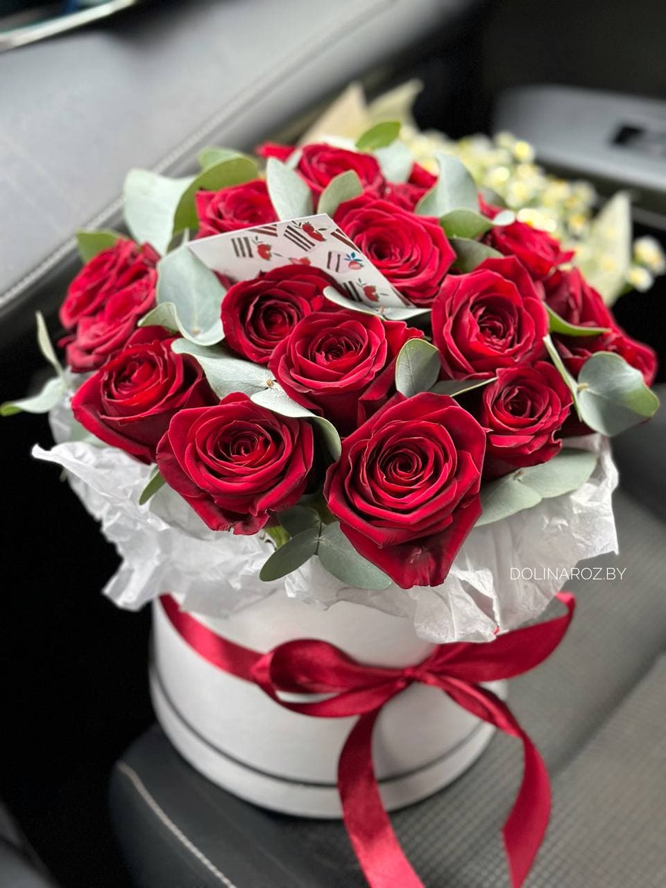 Розы в коробке "Наоми 21"