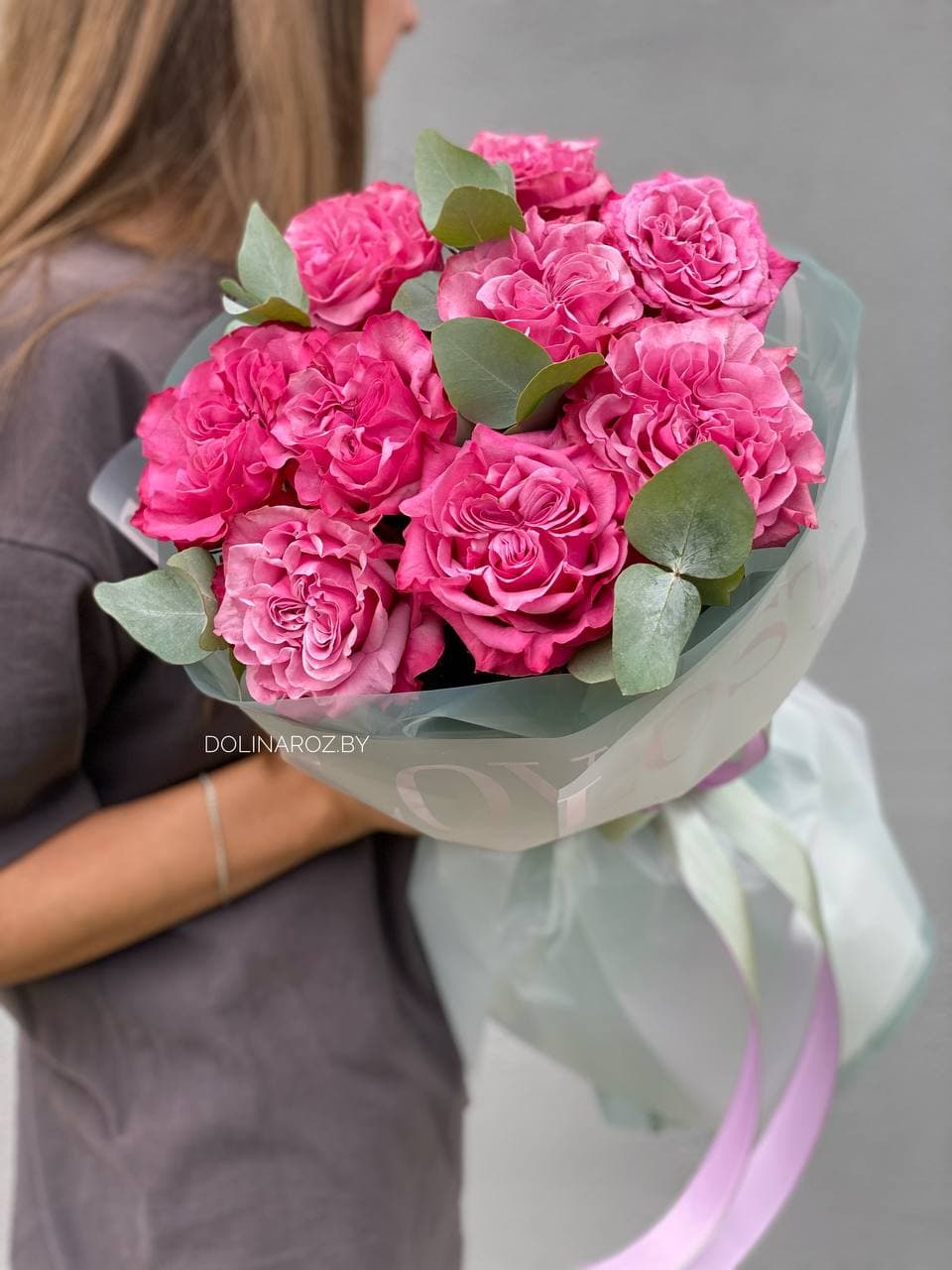 Bouquet of roses "Avenue"