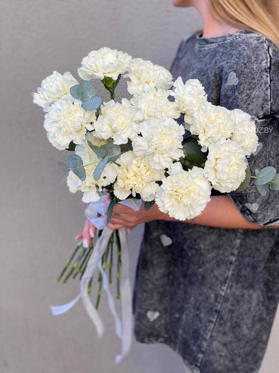Bouquet of carnations "Coco"