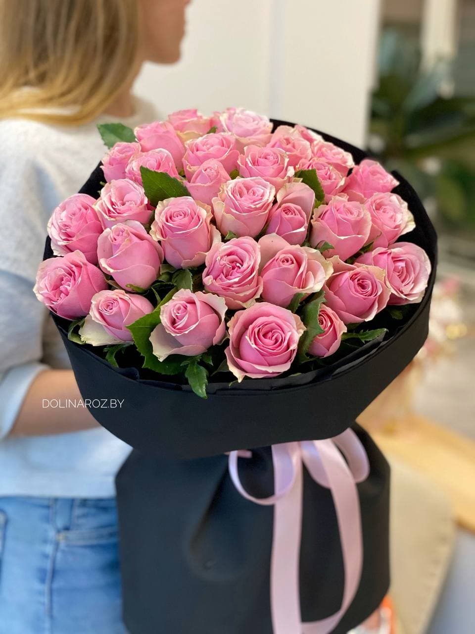 Bouquet of roses "Black Flamingo"